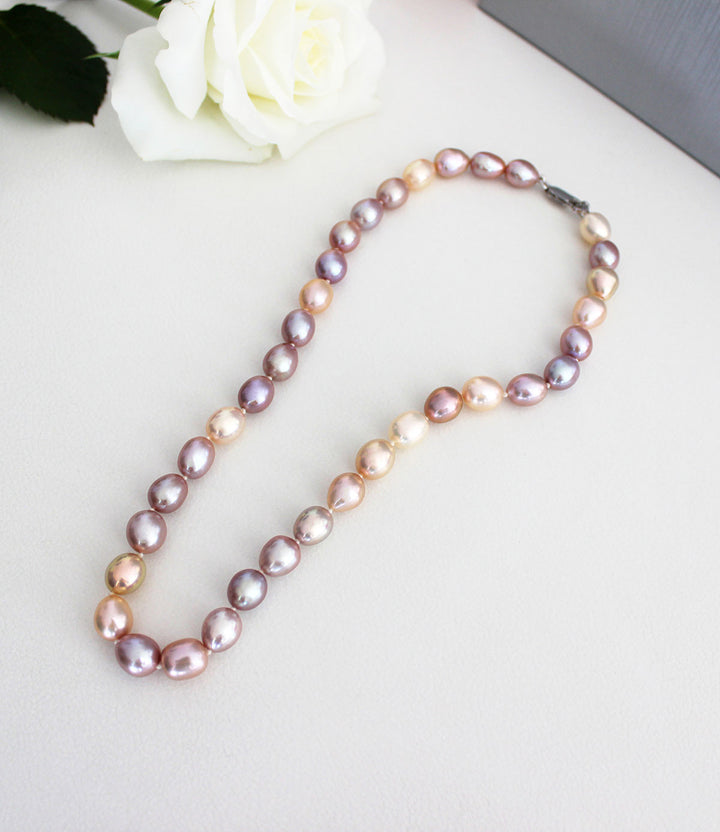Muse-Oval-Pearl-Necklace_720x.